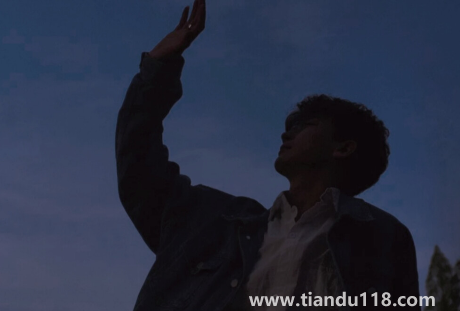 老說(shuō)沒(méi)錢(qián)的男人啥心態(tài)(男朋友說(shuō)自己沒(méi)錢(qián)了怎么回答)(圖3) 老說(shuō)沒(méi)錢(qián)的男人啥心態(tài)3