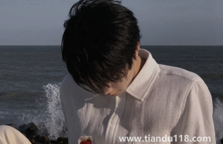 為什么我找的男朋友都是沒(méi)錢的（男友什么都好但就是沒(méi)錢怎么辦）