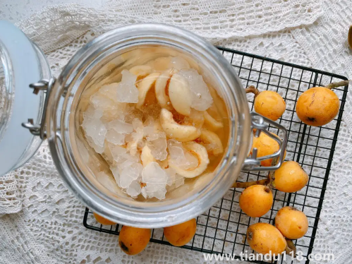 枇杷泡酒去核好還是不去核好(枇杷泡酒的正確泡法匯總)(圖3) 枇杷泡酒去核好還是不去核好3