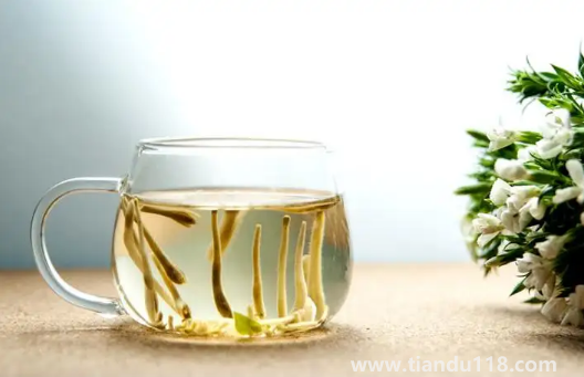 金銀花蒸黑了還能喝嗎(金銀花蒸過(guò)后發(fā)黑是怎么了)(圖3) 金銀花蒸黑了還能喝嗎3