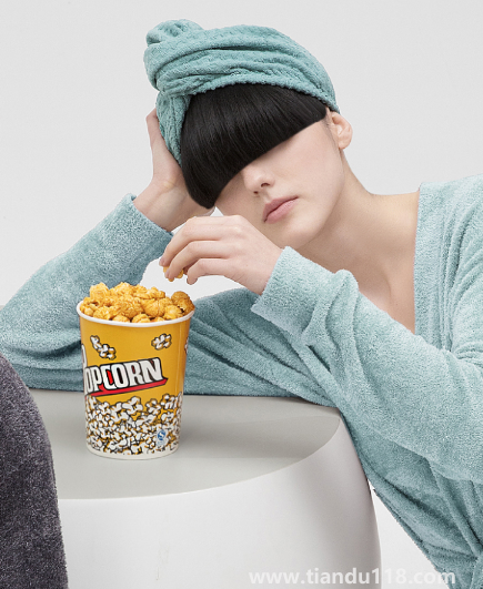 頭罩型干發(fā)帽怎么戴(家里有吹風(fēng)機(jī)還有必要買(mǎi)干發(fā)帽嗎)(圖2) 頭罩型干發(fā)帽怎么戴 2