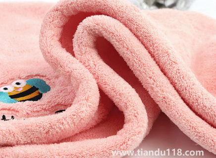 頭罩型干發(fā)帽怎么戴(家里有吹風(fēng)機(jī)還有必要買(mǎi)干發(fā)帽嗎)(圖3) 頭罩型干發(fā)帽怎么戴 3