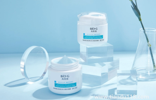 房間太熱護(hù)膚品會壞嗎(夏天護(hù)膚品要放冰箱嗎)(圖3) 房間太熱護(hù)膚品會壞嗎3