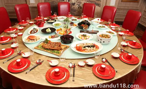 2022年農歷8月辦酒席的好日子有哪些(預定酒席注意什么)(圖2) 2022年農歷8月辦酒席的好日子有哪些2