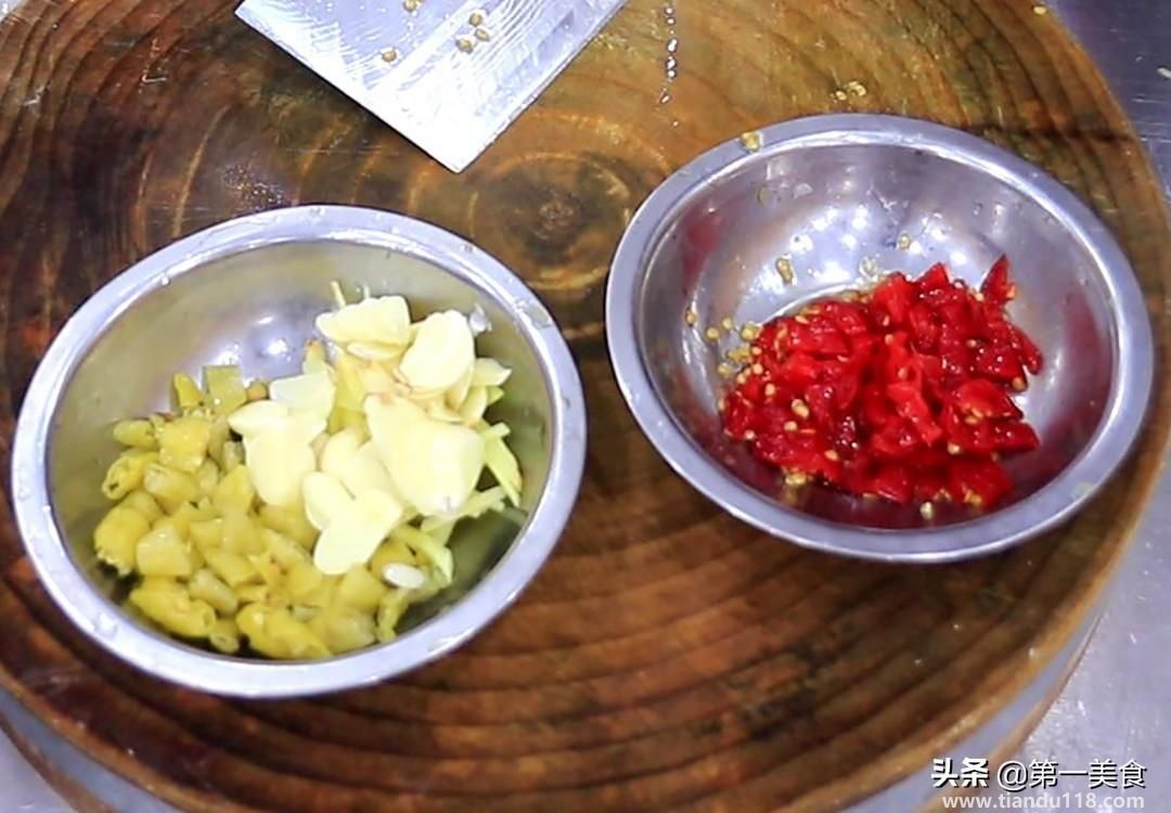 家常酸菜魚的做法(家常酸菜魚怎么做)(圖6) 家常酸菜魚的做法(家常酸菜魚怎么做)(圖6)