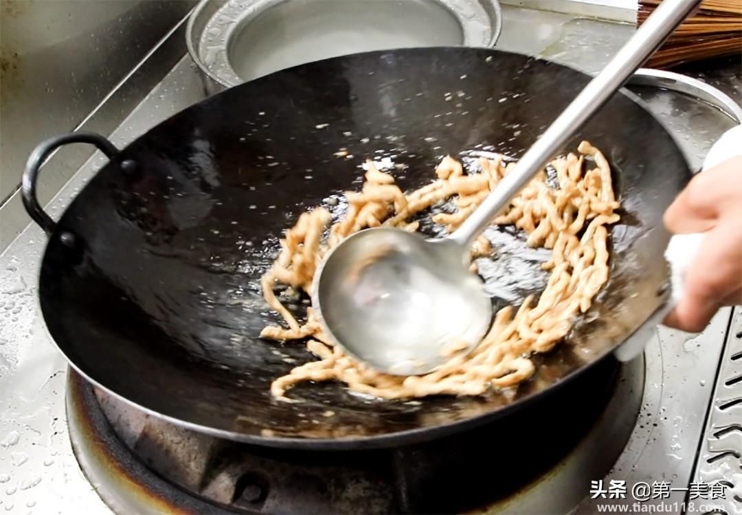 京醬肉絲的做法(京醬肉絲怎么做)(圖7) 京醬肉絲的做法(京醬肉絲怎么做)(圖7)