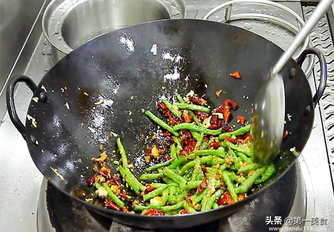 干煸四季豆的做法(干煸四季豆怎么做)(圖7) 干煸四季豆的做法(干煸四季豆怎么做)(圖7)