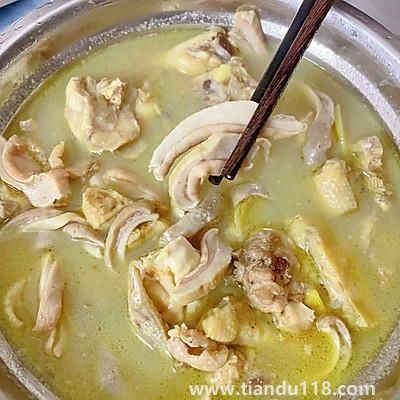 豬肚雞的做法(豬肚雞怎么做)(圖11) 豬肚雞的做法(豬肚雞怎么做)(圖11)