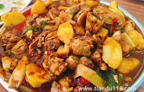 正宗新疆大盤(pán)雞的制作方法(大盤(pán)雞是什么地方的菜)(圖2) 正宗新疆大盤(pán)雞的制作方法2