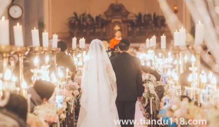 新娘中午是不是必須中午12點(diǎn)前進(jìn)門（結(jié)婚進(jìn)門時辰過了有什么影響）