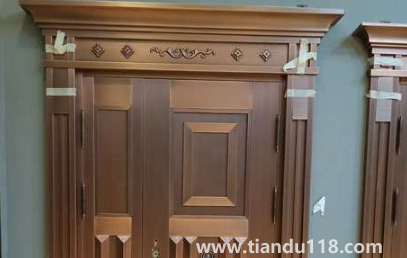 家里換門會(huì)影響風(fēng)水嗎(農(nóng)村院墻有什么忌諱)(圖1) 家里換門會(huì)影響風(fēng)水嗎1