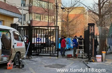 家里換門會(huì)影響風(fēng)水嗎(農(nóng)村院墻有什么忌諱)(圖2) 家里換門會(huì)影響風(fēng)水嗎2