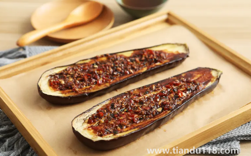 隔夜的蒜茄子能吃嗎（茄子怎么炒不吸油）