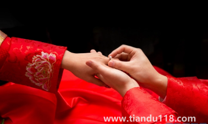 結(jié)婚八字算日子能不能改(結(jié)婚吉日對(duì)新人的影響有哪些)(圖1) 結(jié)婚八字算日子能不能改 1