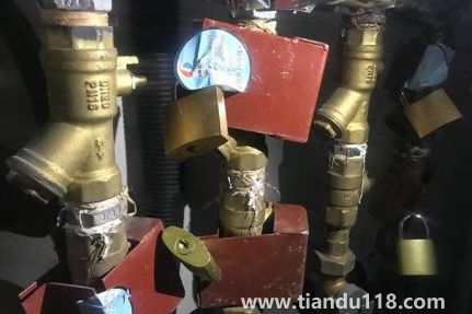 暖氣報(bào)停是不是徹底關(guān)閉入戶閥門(mén)(暖氣報(bào)停自己把閥門(mén)打開(kāi)會(huì)影響別人供暖嗎)(圖2) 暖氣報(bào)停是不是徹底關(guān)閉入戶閥門(mén)2
