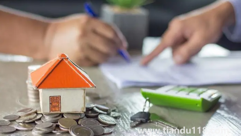 買房子門對(duì)門好不好(大門對(duì)大門有什么影響)(圖2) 買房子門對(duì)門好不好2