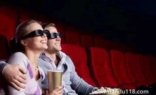 2022年國慶節(jié)有什么電影放映(疫情期間看電影的注意事項(xiàng))(圖3) 2022年國慶節(jié)有什么電影放映3