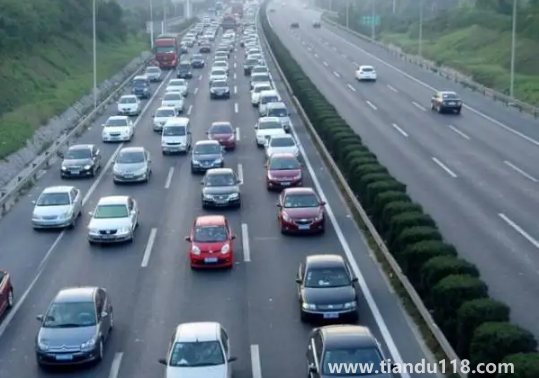 2022年國慶節(jié)高速公路免費是幾號到幾號3