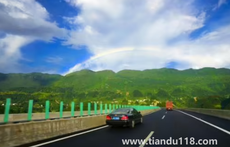 2023春節(jié)高速提前幾個(gè)小時(shí)上可以嗎(春節(jié)上高速不想錯(cuò)過免費(fèi)通行時(shí)間小指南)(圖1) 2023春節(jié)高速提前幾個(gè)小時(shí)上可以嗎1