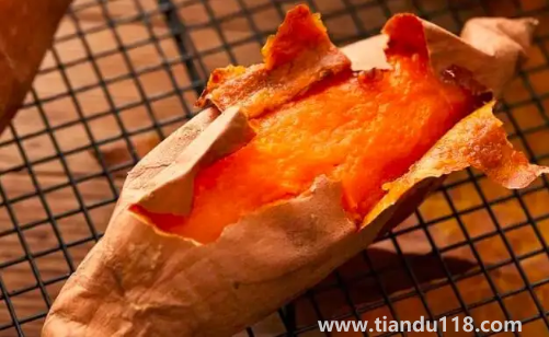 空氣炸鍋烤紅薯需要切開嗎(空氣炸鍋怎么烤紅薯)(圖2) 空氣炸鍋烤紅薯需要切開嗎2