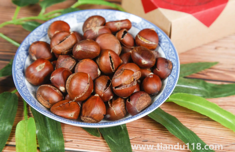 新鮮板栗水煮好還是蒸著吃好(生板栗怎么吃好)(圖2) 新鮮板栗水煮好還是蒸著吃好2