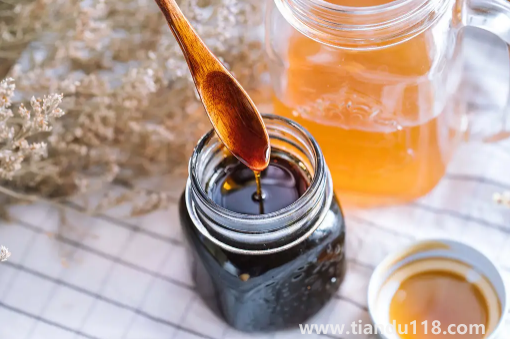 做秋梨膏放冰糖還是蜂蜜好(秋梨膏的功效和作用)(圖3) 做秋梨膏放冰糖還是蜂蜜好3
