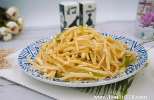 茭白用開水燙完再炒嗎(茭白怎么炒好吃)(圖3) 茭白用開水燙完再炒嗎3