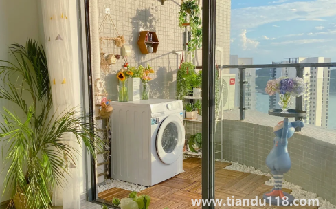 開放式陽臺(tái)能裝電動(dòng)晾衣架嗎(開放式陽臺(tái)要不要鋪過門石)(圖1) 開放式陽臺(tái)能裝電動(dòng)晾衣架嗎1