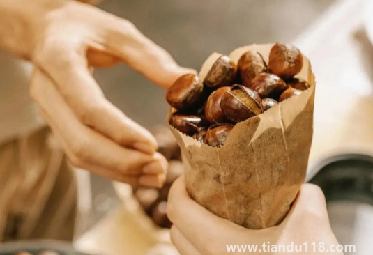 板栗生吃熟吃哪個(gè)更好(吃板栗的注意事項(xiàng))(圖2) 板栗生吃熟吃哪個(gè)更好2