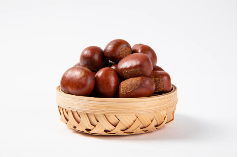 板栗內(nèi)皮怎么去掉方法(板栗怎么剝殼)(圖2) 板栗內(nèi)皮怎么去掉方法2