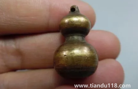 風(fēng)水銅葫蘆能隨便放嗎(銅葫蘆掛在床頭好不好)(圖3) 風(fēng)水銅葫蘆能隨便放嗎3