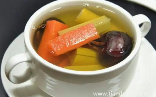 甘蔗和什么一起煮水最好(煮甘蔗水有什么效果)(圖3) 甘蔗和什么一起煮水最好3