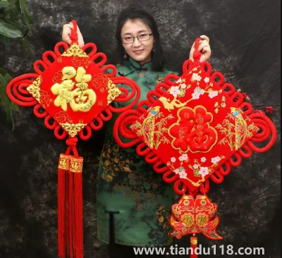 一進(jìn)門看見中國結(jié)好嗎(中國結(jié)適不適合掛在家中)(圖3) 一進(jìn)門看見中國結(jié)好嗎3