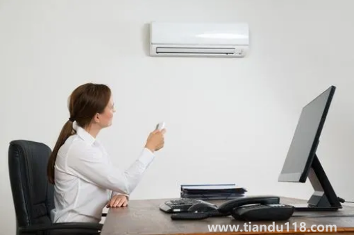 秋天空調(diào)制暖開(kāi)不了是怎么回事(秋天空調(diào)要開(kāi)一整晚嗎)(圖3) 秋天空調(diào)制暖開(kāi)不了是怎么回事3