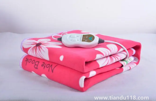 電熱毯可以折疊存放嗎(電熱毯使用注意事項)(圖2) 電熱毯可以折疊存放嗎2