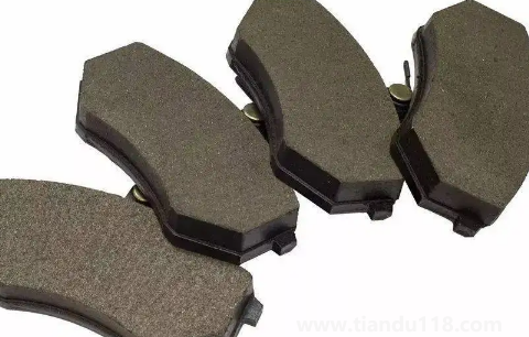 剎車(chē)片在前面好還是后面好（剎車(chē)片怎么區(qū)分好壞）