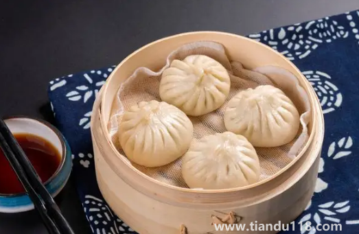 蒸包子時(shí)間長了會(huì)怎樣（包子一般蒸多久能熟）