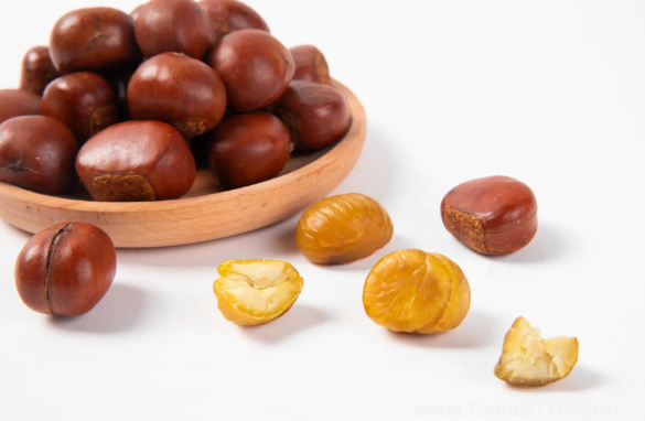 自己煮的板栗為什么皮不好剝(煮栗子需要開口嗎)(圖2) 自己煮的板栗為什么皮不好剝2