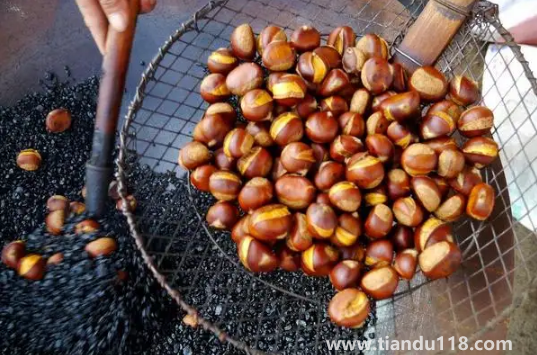 炒熟的板栗時間長了干了還能吃嗎(炒熟的板栗怎么保存)(圖2) 炒熟的板栗時間長了干了還能吃嗎2
