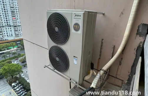 空調(diào)外機(jī)放置飄窗會(huì)漏水嗎(自家飄窗頂歸誰放空調(diào))(圖2) 空調(diào)外機(jī)放置飄窗會(huì)漏水嗎2