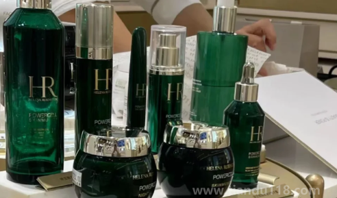 赫蓮娜國外撤柜為什么亞洲賣的好（赫蓮娜護(hù)膚品是哪個國家）