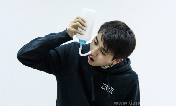 淡鹽水洗鼻子一天幾次最好（淡鹽水洗鼻子的作用）