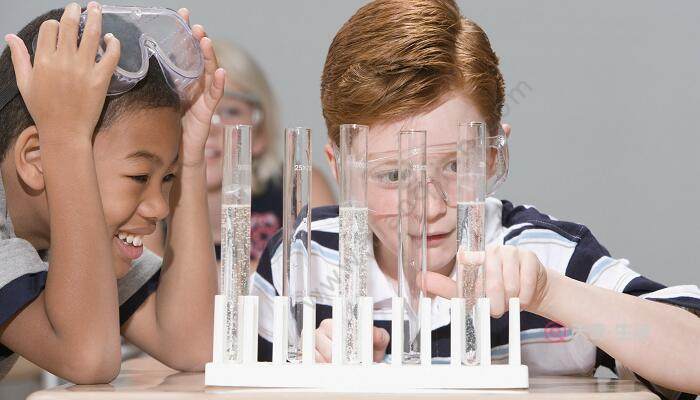 鹽酸與氫氧化鉀反應(yīng)的化學(xué)方程式 鹽酸與氫氧化鉀反應(yīng)現(xiàn)象(圖2) 鹽酸與氫氧化鉀反應(yīng)的化學(xué)方程式