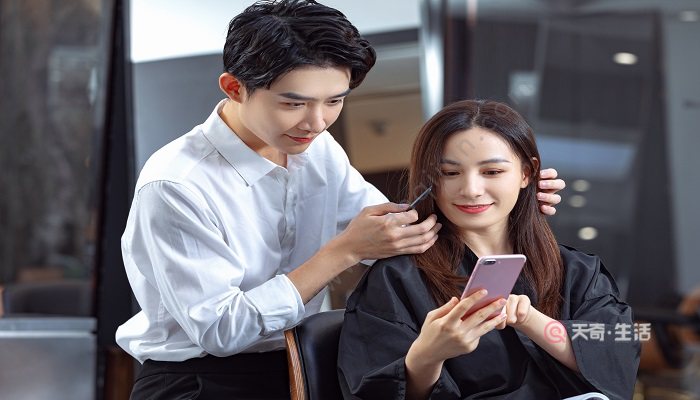 霧霾棕適合什么膚色 霧霾藍(lán)適合年齡和膚色(圖3) 霧霾棕適合什么膚色