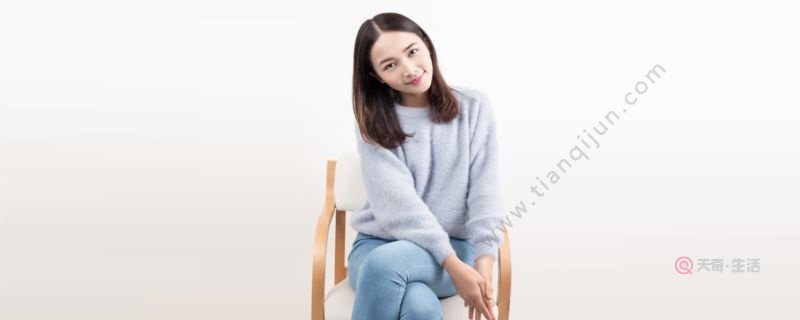 ?修身毛衣適合搭配什么褲子 ?修身毛衣適合的褲子有哪些(圖1) ?修身毛衣適合搭配什么褲子